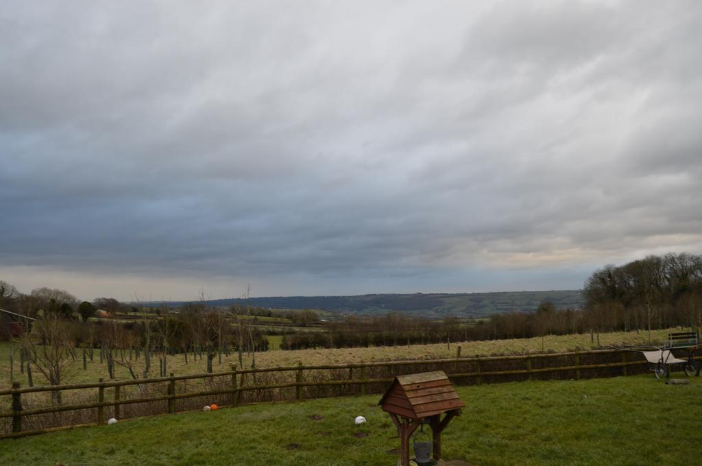 Worship Farm Accommodation Redhill  Extérieur photo