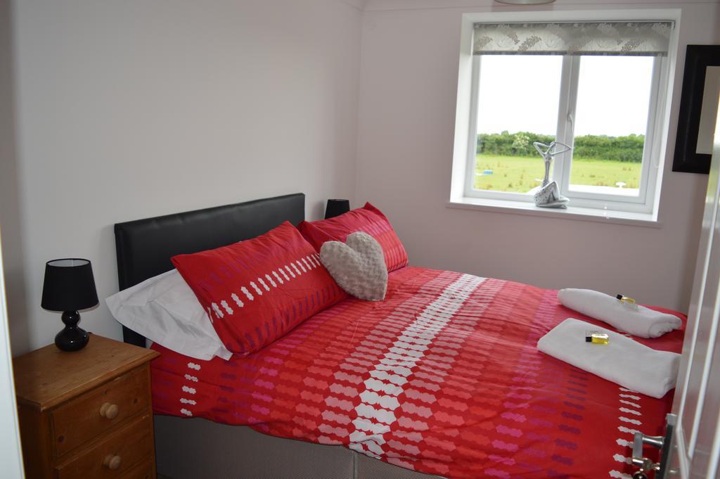 Worship Farm Accommodation Redhill  Extérieur photo