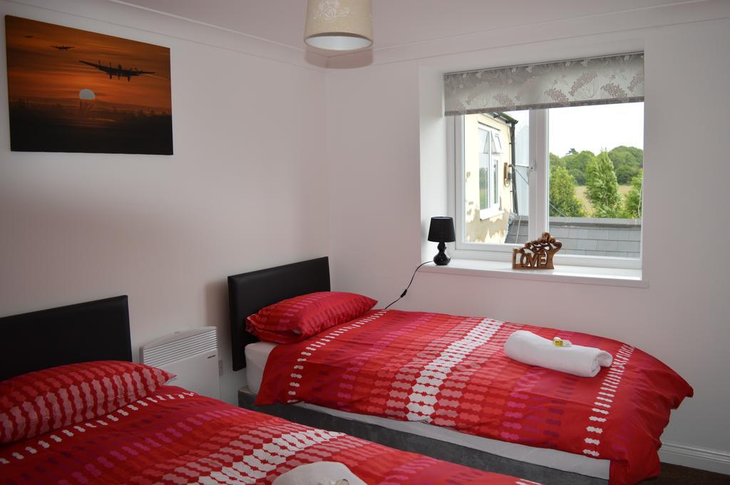 Worship Farm Accommodation Redhill  Extérieur photo